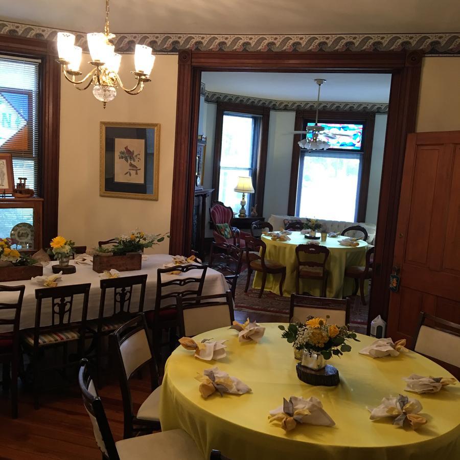 L&N Bed And Breakfast Ltd Henderson Εξωτερικό φωτογραφία